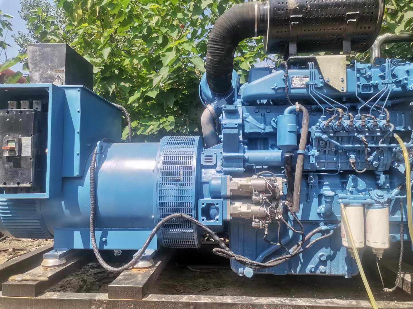 黄平详细说明降低 800kW 柴油发电机输出电流波动的方法