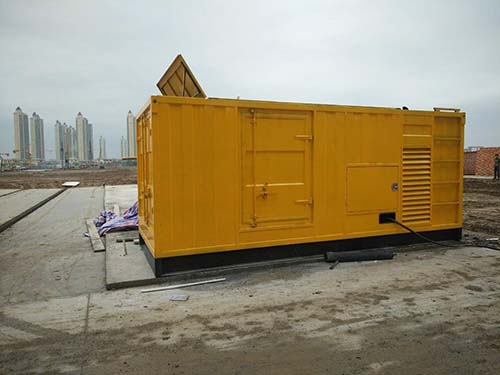 黄平合同中关于乙方责任导致工期延误的赔偿标准应该如何制定?