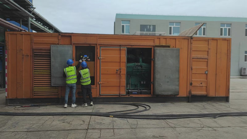 黄平如何检查柴油发电机组的机油油位?